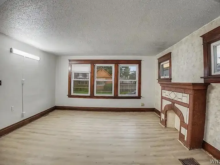 103 Preston Rd #LOWER — Photo 11