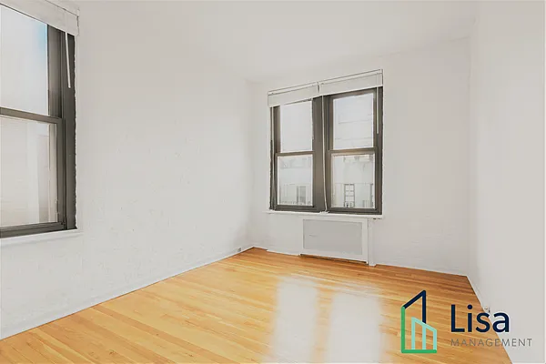 Rented by Lisa Management Inc | media 10