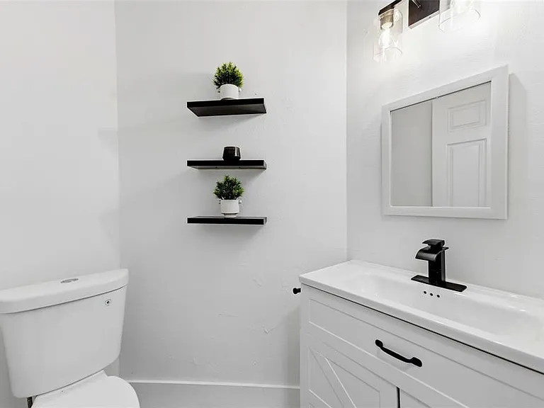 6048 Sand Key Ln — Photo 28