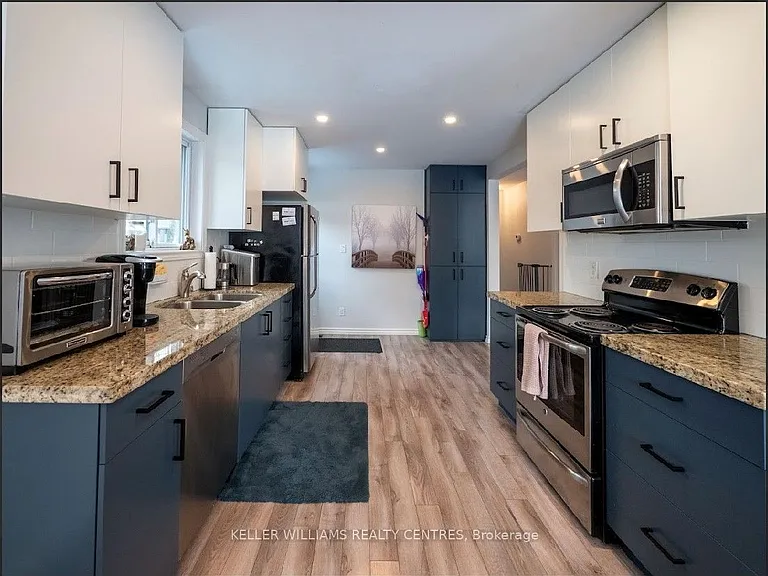 807 Greenfield Cres #UPPER — Photo 4