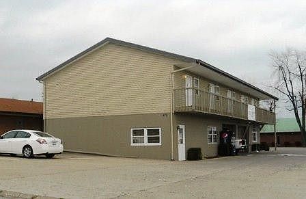 1st image of 419 Gibson Ln #1