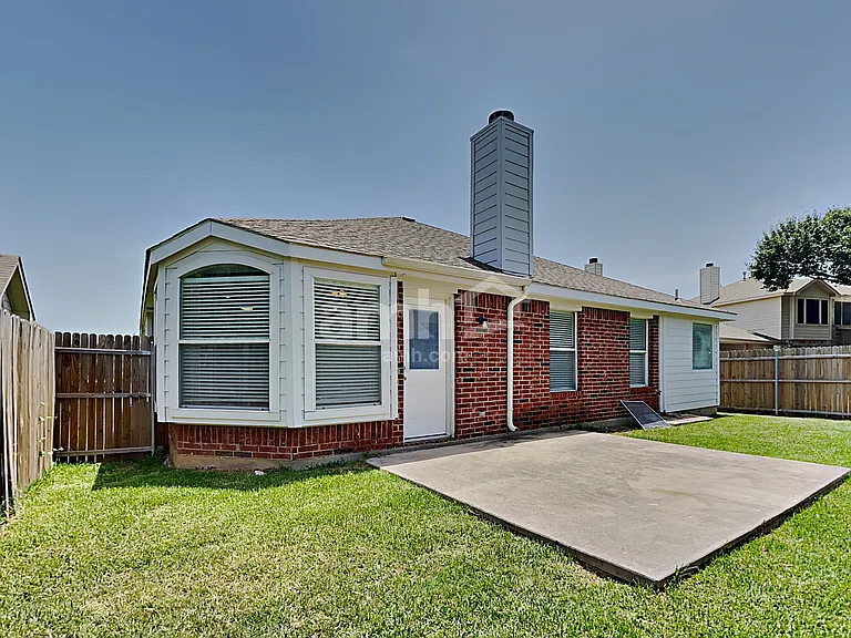 609 Crystal Brook Dr — Photo 19
