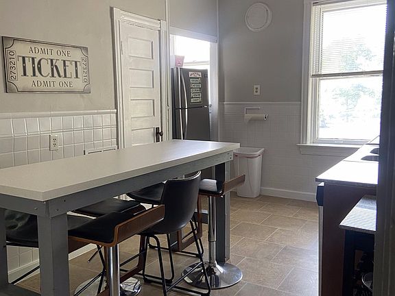 2nd image of 2338 Tower Grove Ave APT 2W