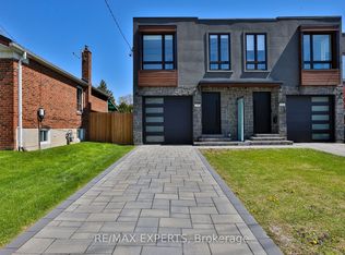 23 B Maple Ave N, Mississauga, ON L5H2R9