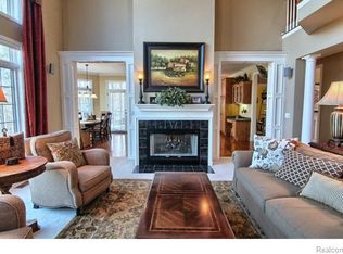 5505 Timber Bend Dr, Brighton, MI