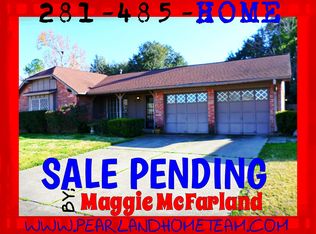1912 Lazy Creek Ln, Pearland, TX 77581