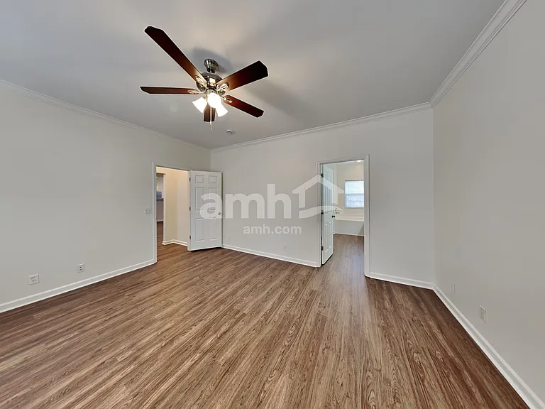 1502 Halifax Dr — Photo 10