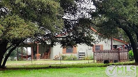 4th image of 412 County Road 3615