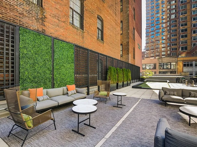800 6th Ave #22C — Photo 20