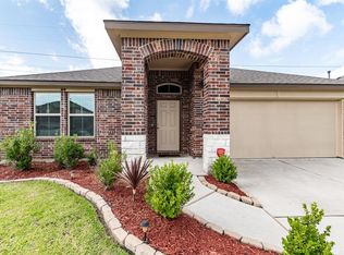 2915 Canadian Goose Ln, Baytown, TX 77521