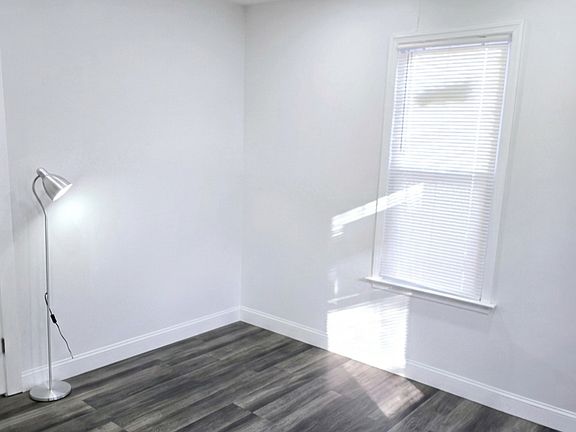 5th image of 46 Varsity Rd #1R