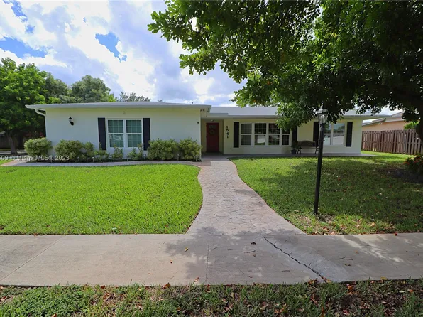 1541 NW 115th Ave, Pembroke Pines, FL 33026