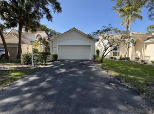 7657 Sanctuary Dr #1, Pompano Beach, FL 33065