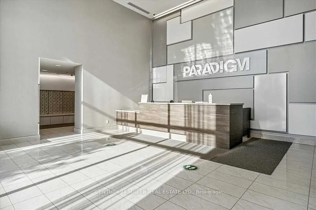 2093 Fairview St — Photo 4