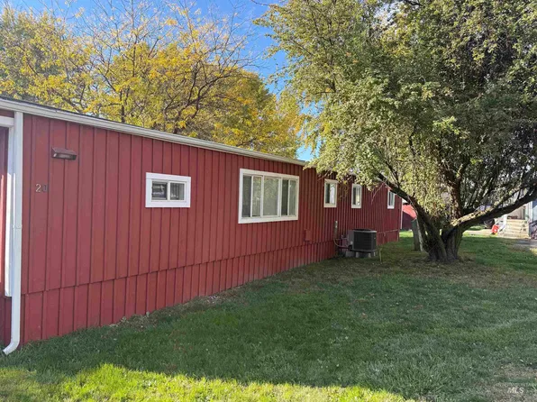 1751 N Polk Ext Trailer 20, Moscow, ID 83843