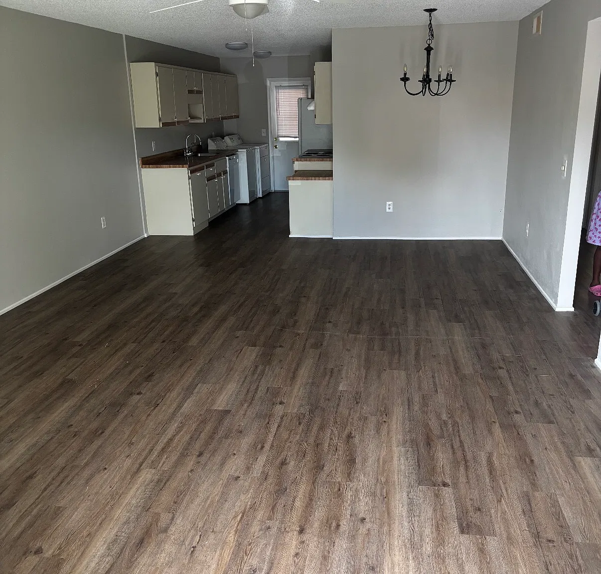 3 bed, 1140 sqft, $1,950 — Photo 1