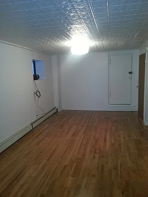 Rented by MCR Realty | media 26