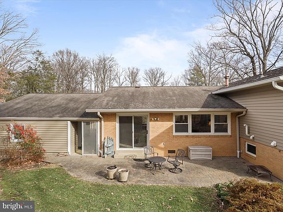 5th image of 5020 Dodson Dr