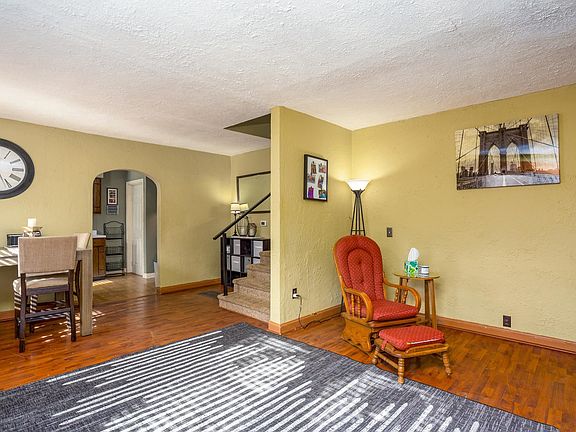 3rd image of 60 Goodwill Rd