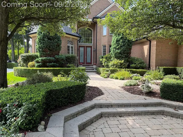 13046 Partridge Run, Shelby Township, MI 48315