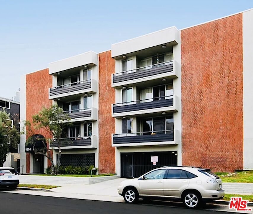 1st image of 11951 Mayfield Ave APT 107