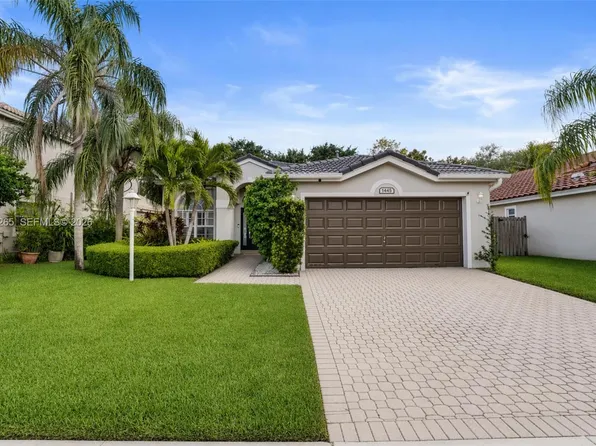 1445 NW 143rd Ave, Pembroke Pines, FL 33028