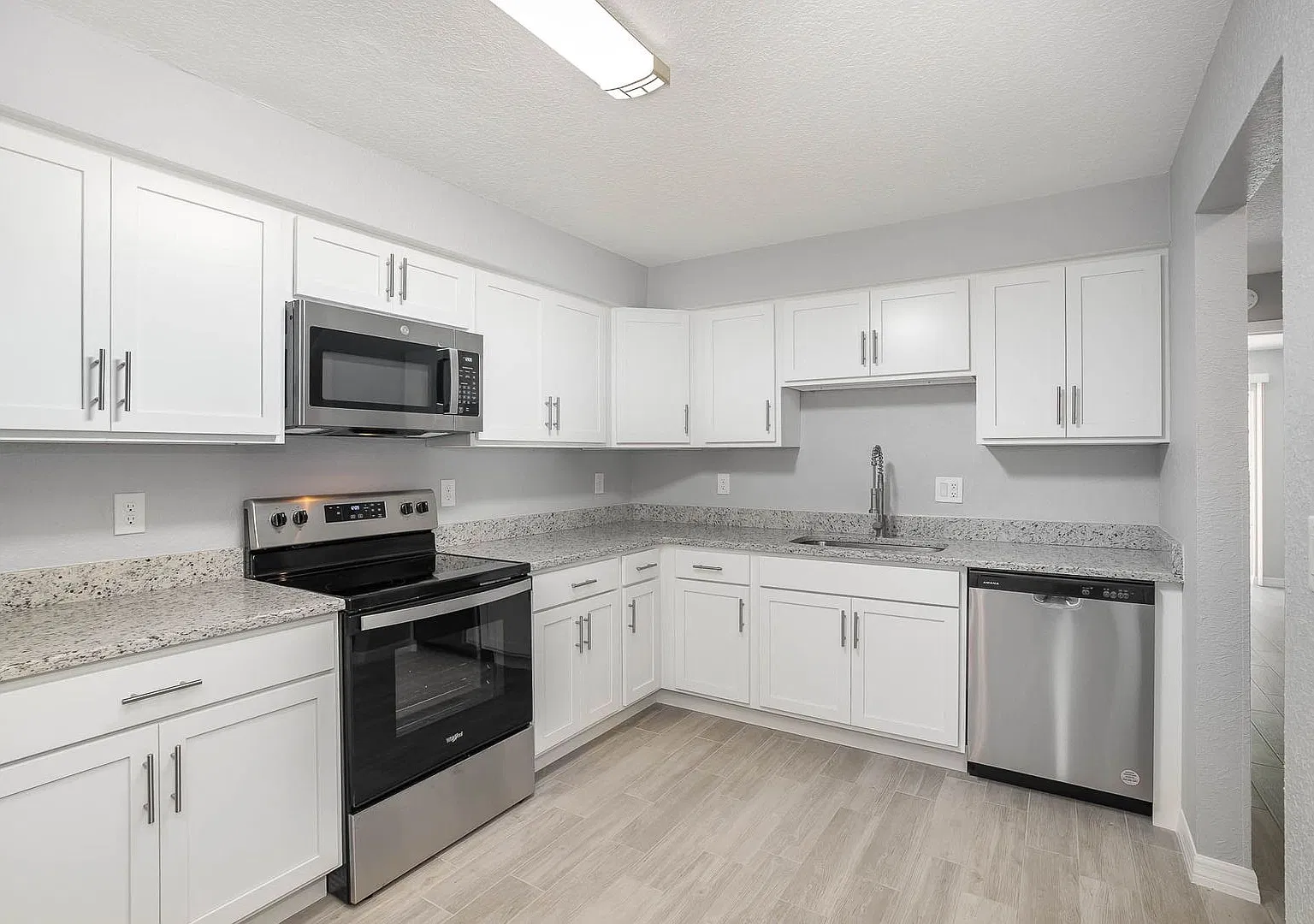 321 Sun Dial Court — Photo 4