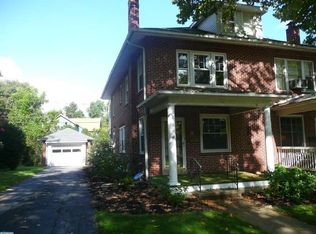 31 E Court Blvd, West Lawn, PA