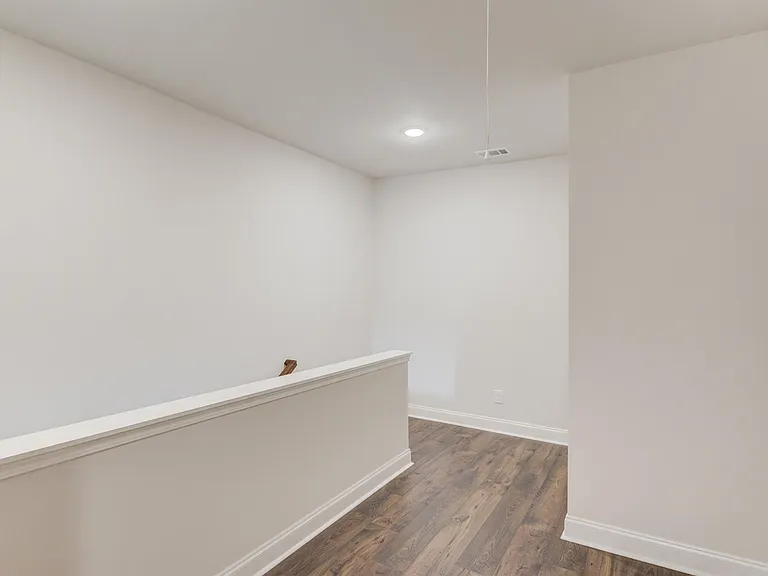 1290 Ainsworth Aly #1 — Photo 23