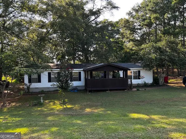 670 Tanners Bridge Cir, Bethlehem, GA 30620