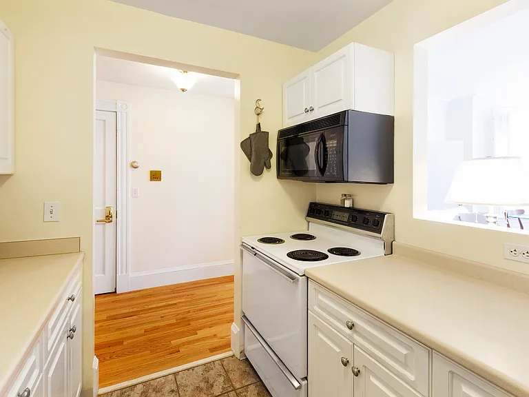 387 Commonwealth Ave #3 — Photo 7