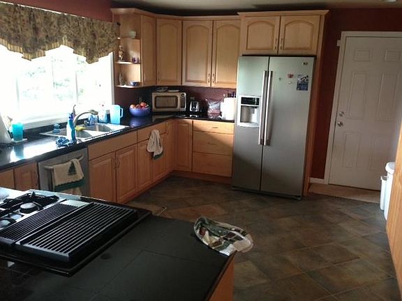 2nd image of 2020 5th St SE