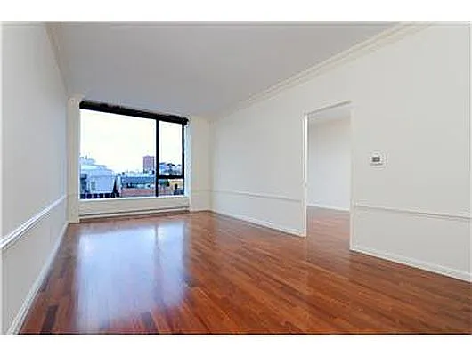 255 Hudson St APT 9D photo 1