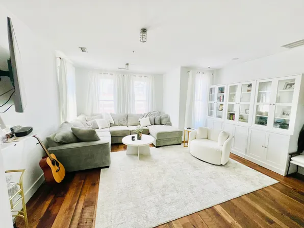 1225 4th Ave S APT 108, Nashville, TN 37210