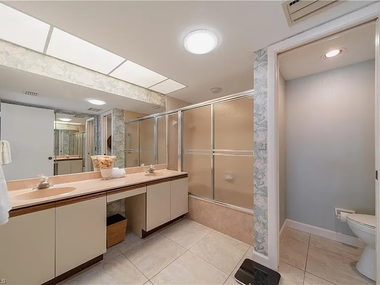 878 Meadowland Dr #G — Photo 11