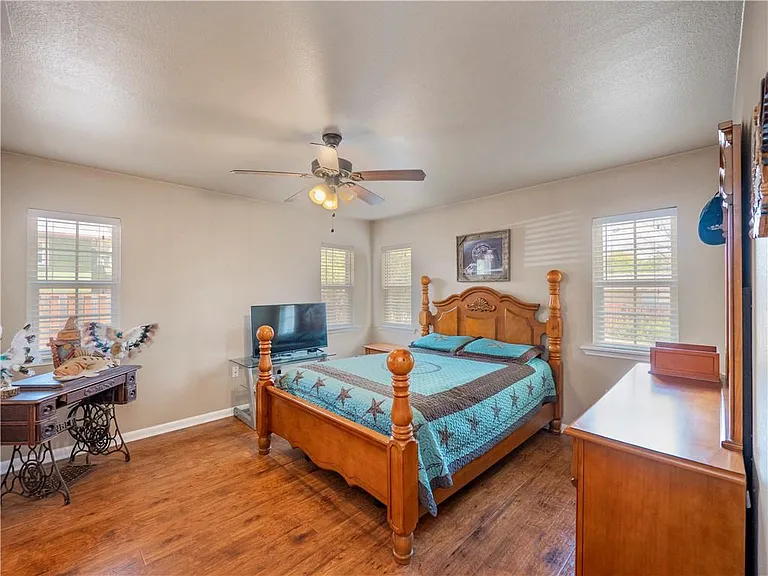 691 Tamarack Dr — Photo 21