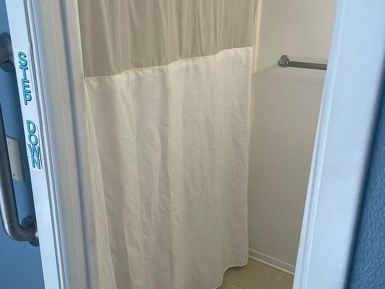 1013 Gantt Ave — Photo 5
