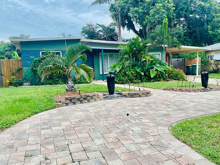 6511 Flamingo Way S — Photo 1