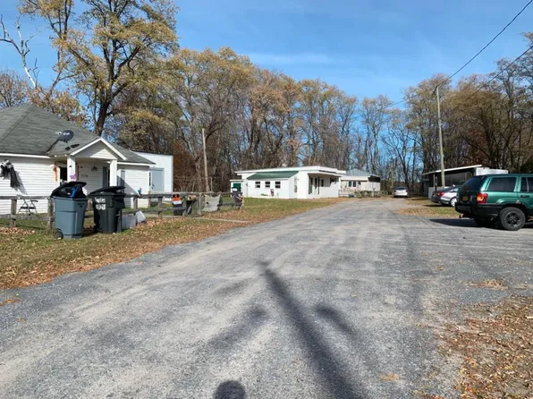 1 Hamilton Ter, Keeseville, NY 12944