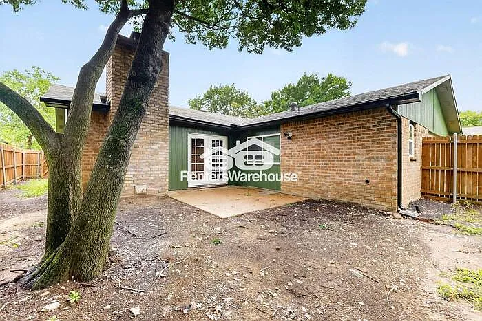 1207 Creekwood Ct — Photo 39