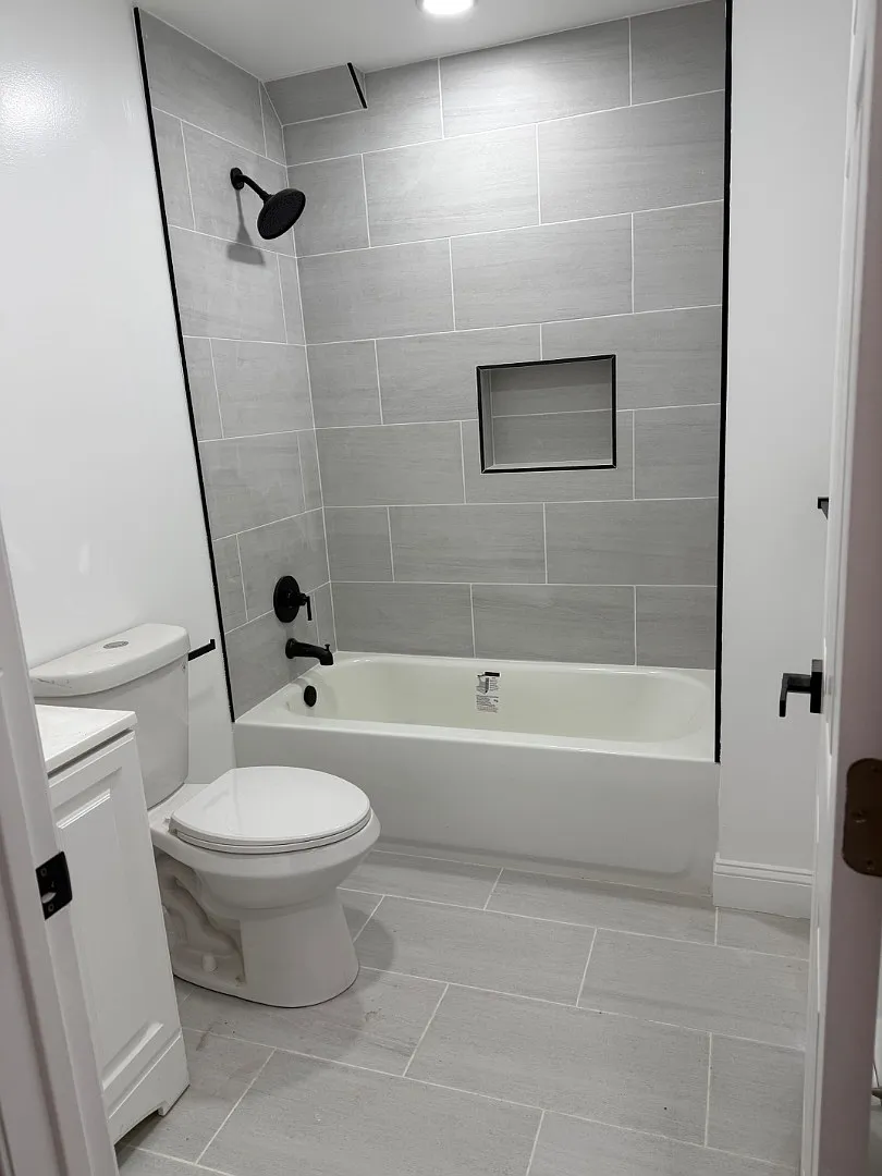 Unit Photo - 36 S Redfield St