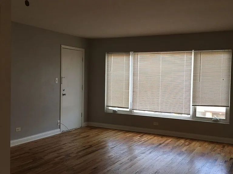 10909 S Keating Ave — Photo 5
