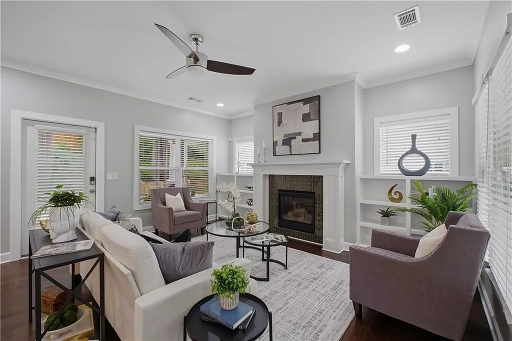 4 bed, 4.0 bath, 3028 sqft, $3,350 — Photo 4