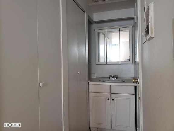 3rd image of 1306 2nd Ave APT 2FS