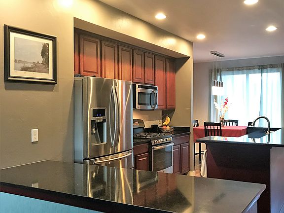 5th image of 5094 W Laureston Way