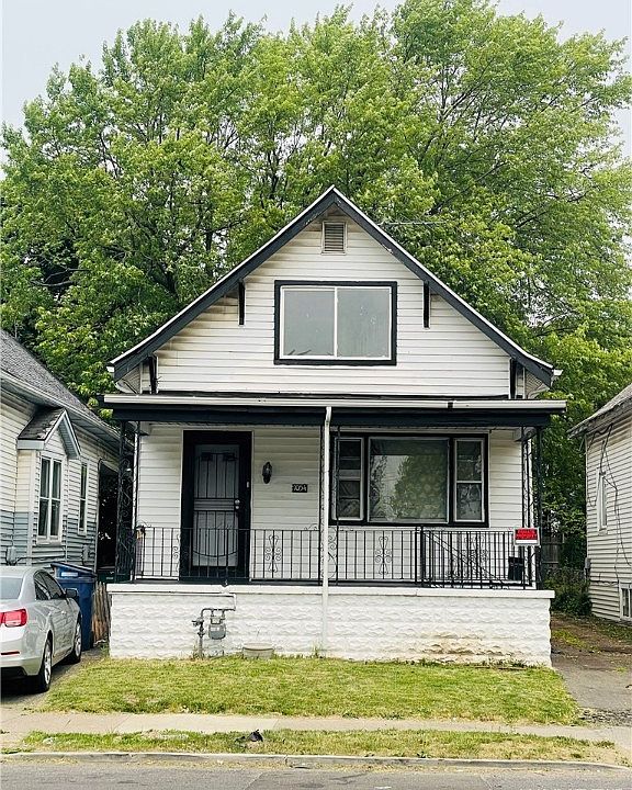 1st image of 1054 E Ferry St