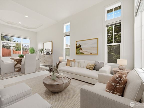 3rd image of 2005 NE 35th Place