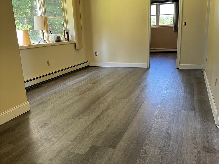 12 Kathy Ct — Photo 2