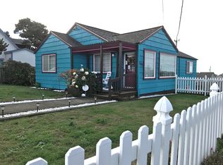 505 NW 10th St, Newport, OR 97365