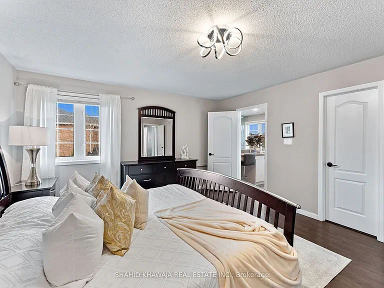 7282 Blackwood Mews — Photo 25